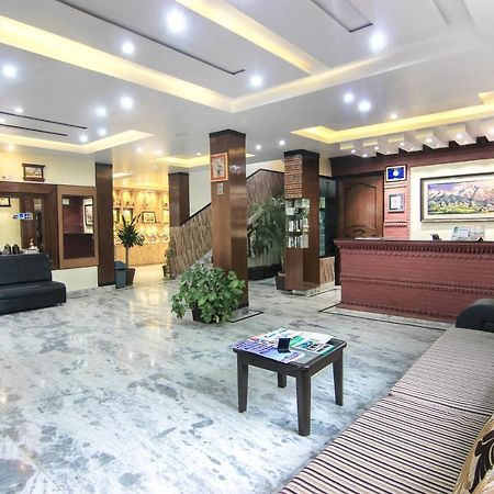 Hotel Point Pokhara Buitenkant foto