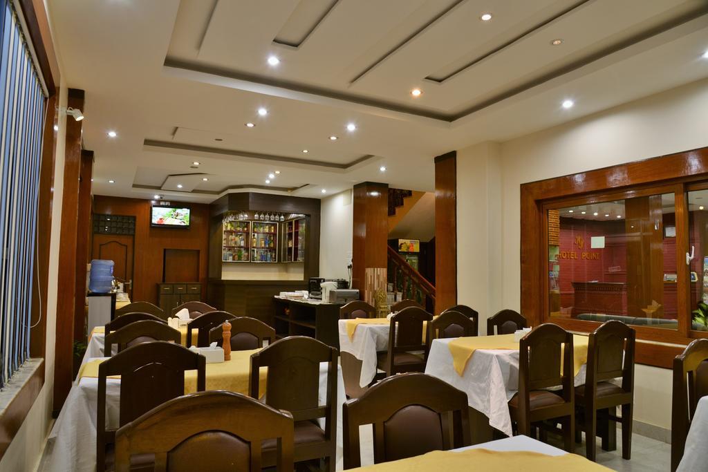 Hotel Point Pokhara Buitenkant foto