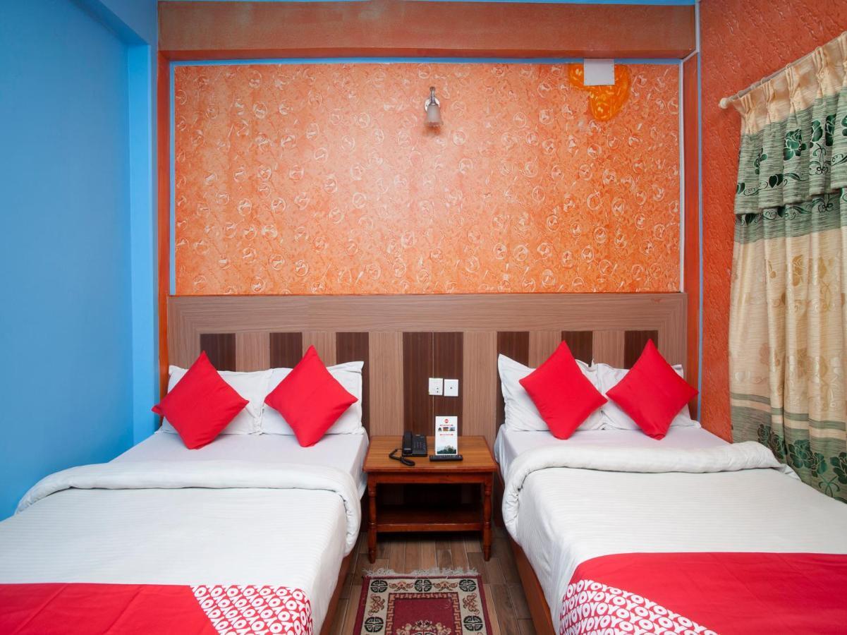 Hotel Point Pokhara Buitenkant foto