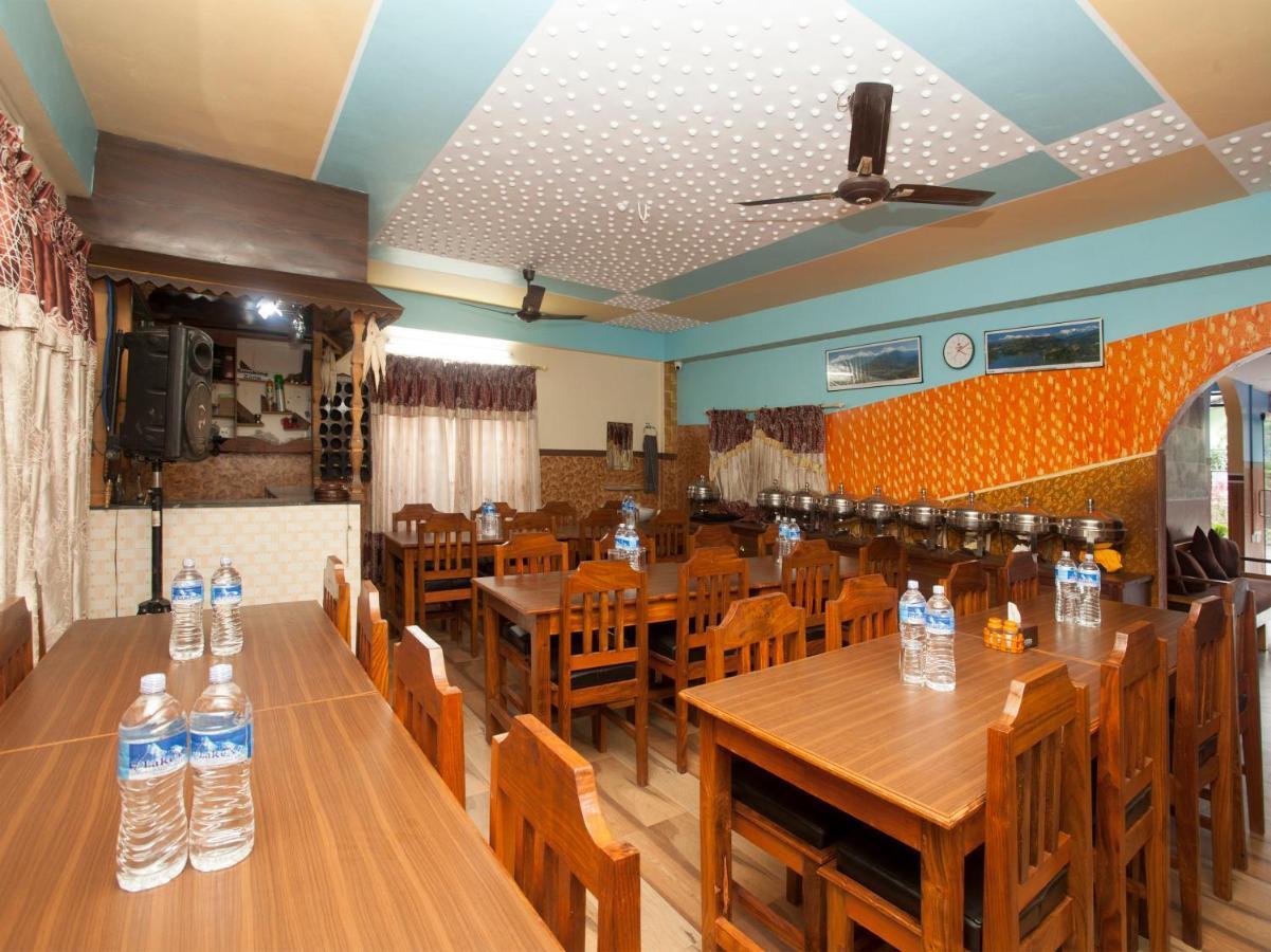 Hotel Point Pokhara Buitenkant foto